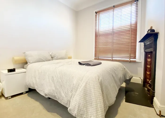 Homestay - Fulham Hideaway
